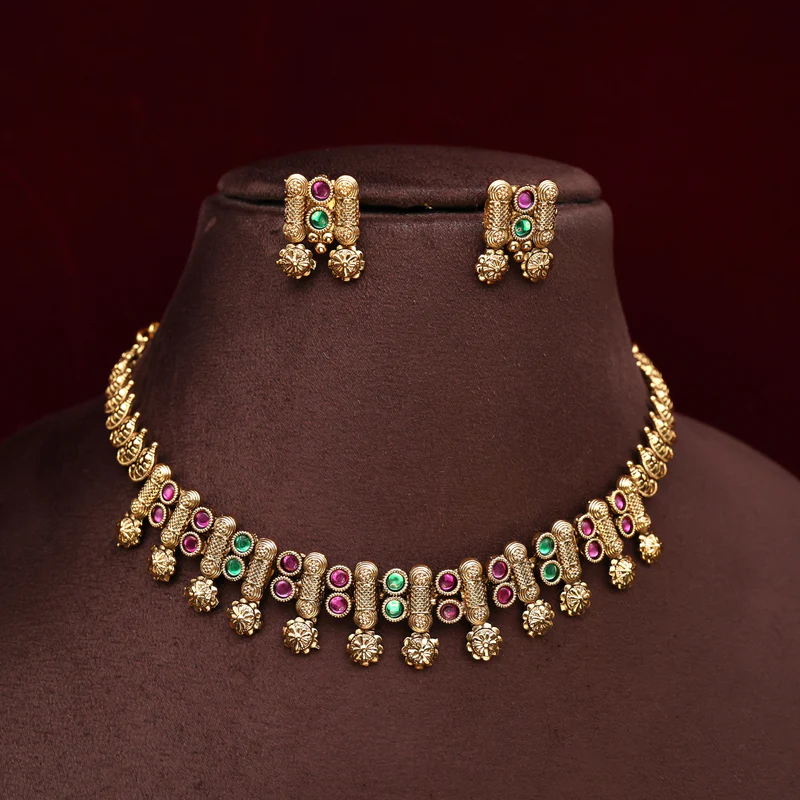 Gold Dots & Lines Kemp Antique Necklace set